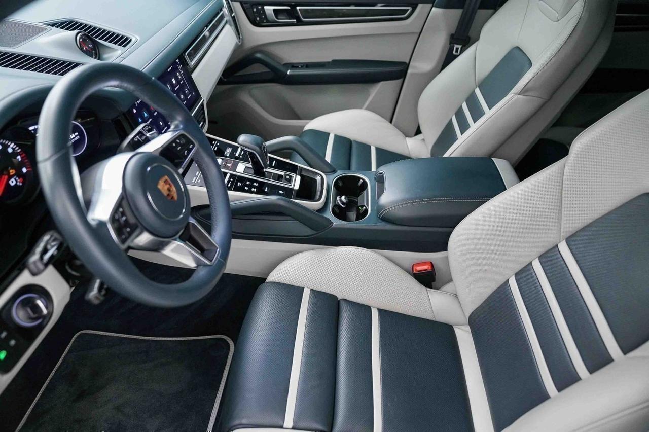 2023 Porsche Cayenne Platinum Edition Newport Beach CA