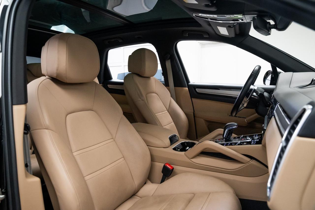 2023 Porsche Cayenne Platinum Edition Night Vision Adaptive Air Suspension Portland OR