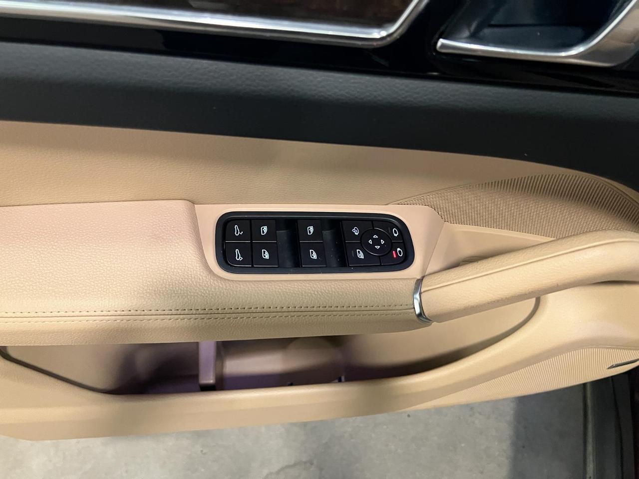 2023 Porsche Cayenne Platinum Edition Parker CO