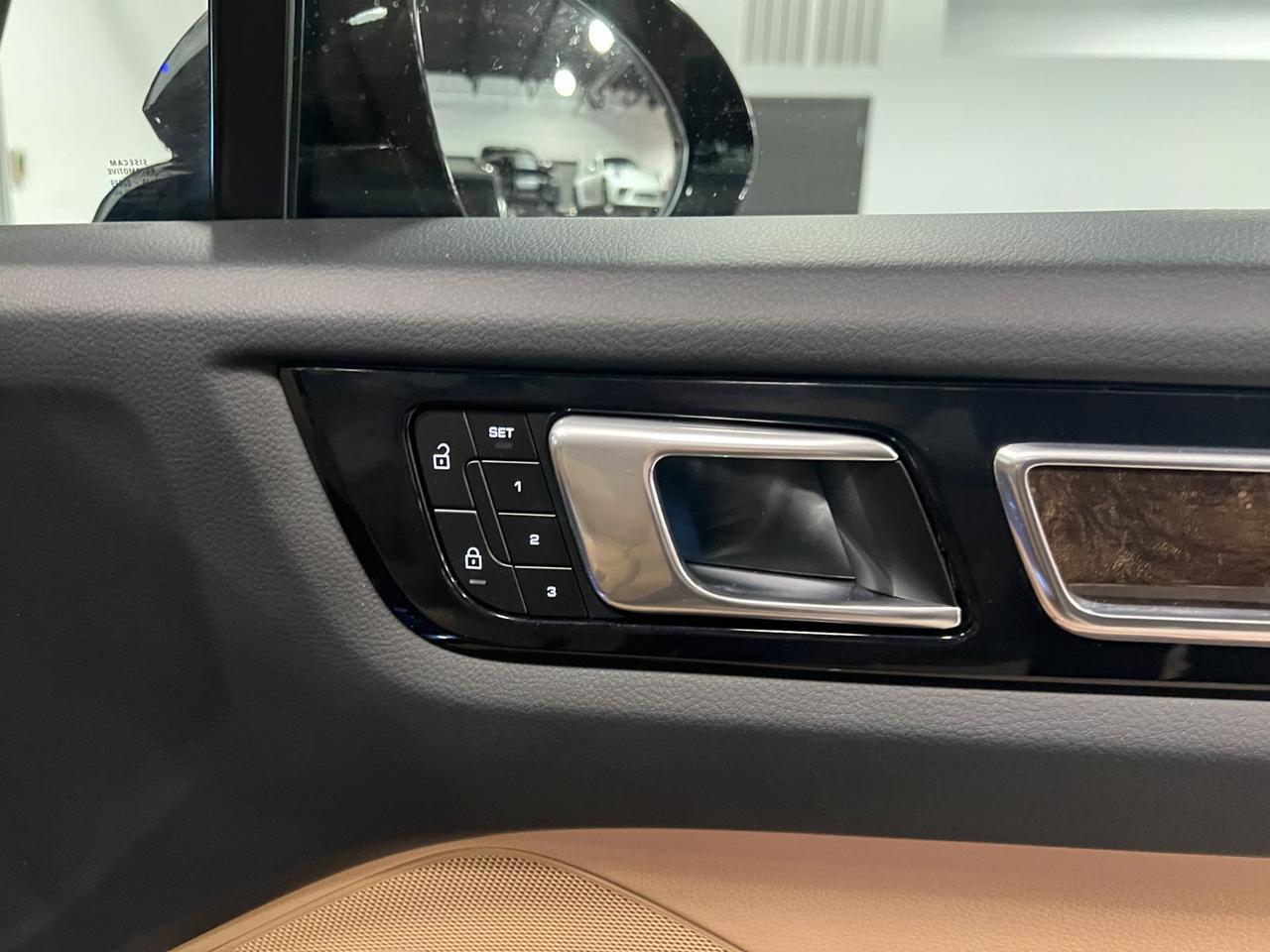 2023 Porsche Cayenne Platinum Edition Parker CO