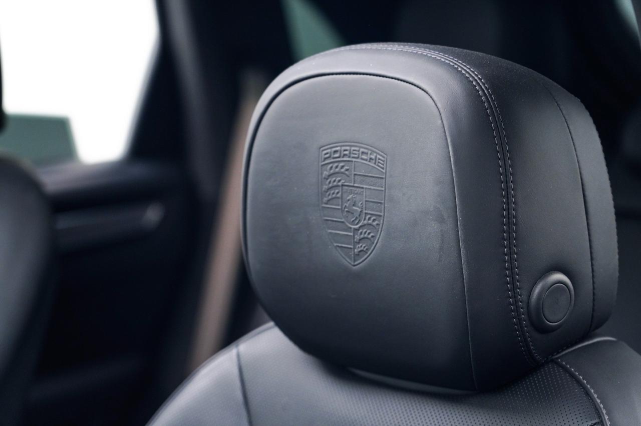 2023 Porsche Cayenne Platinum Edition Pompano Beach FL
