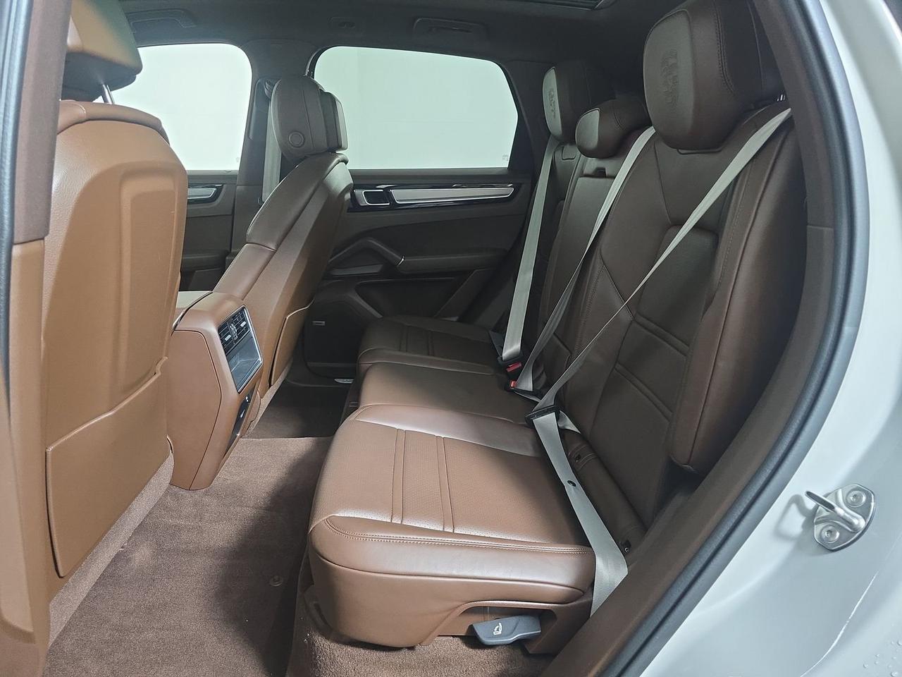 2023 Porsche Cayenne Platinum Edition Soft Close Doors Ventilated Seats Portland OR
