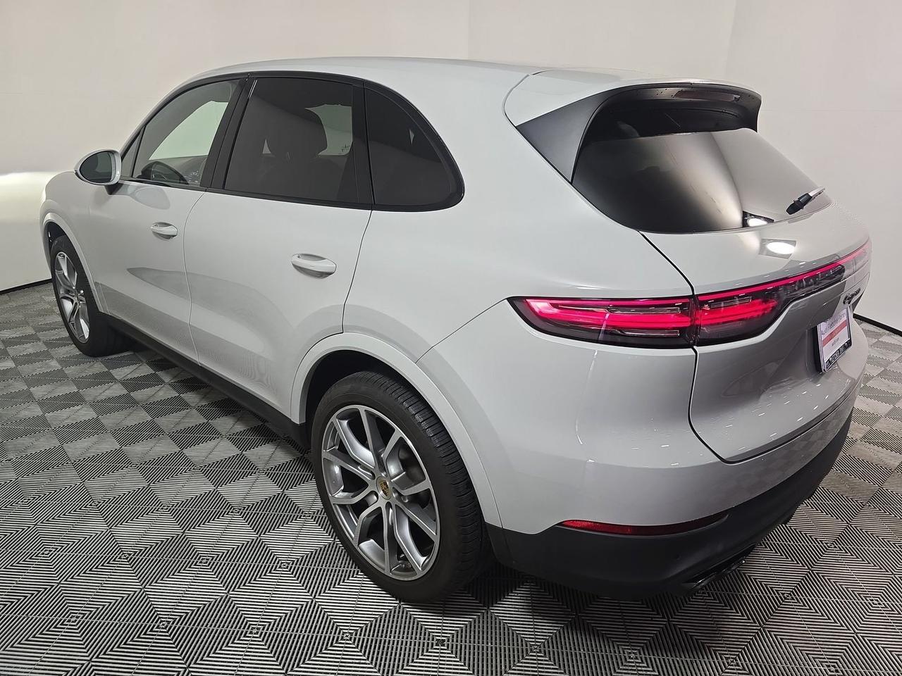2023 Porsche Cayenne Platinum Edition Soft Close Doors Ventilated Seats Portland OR