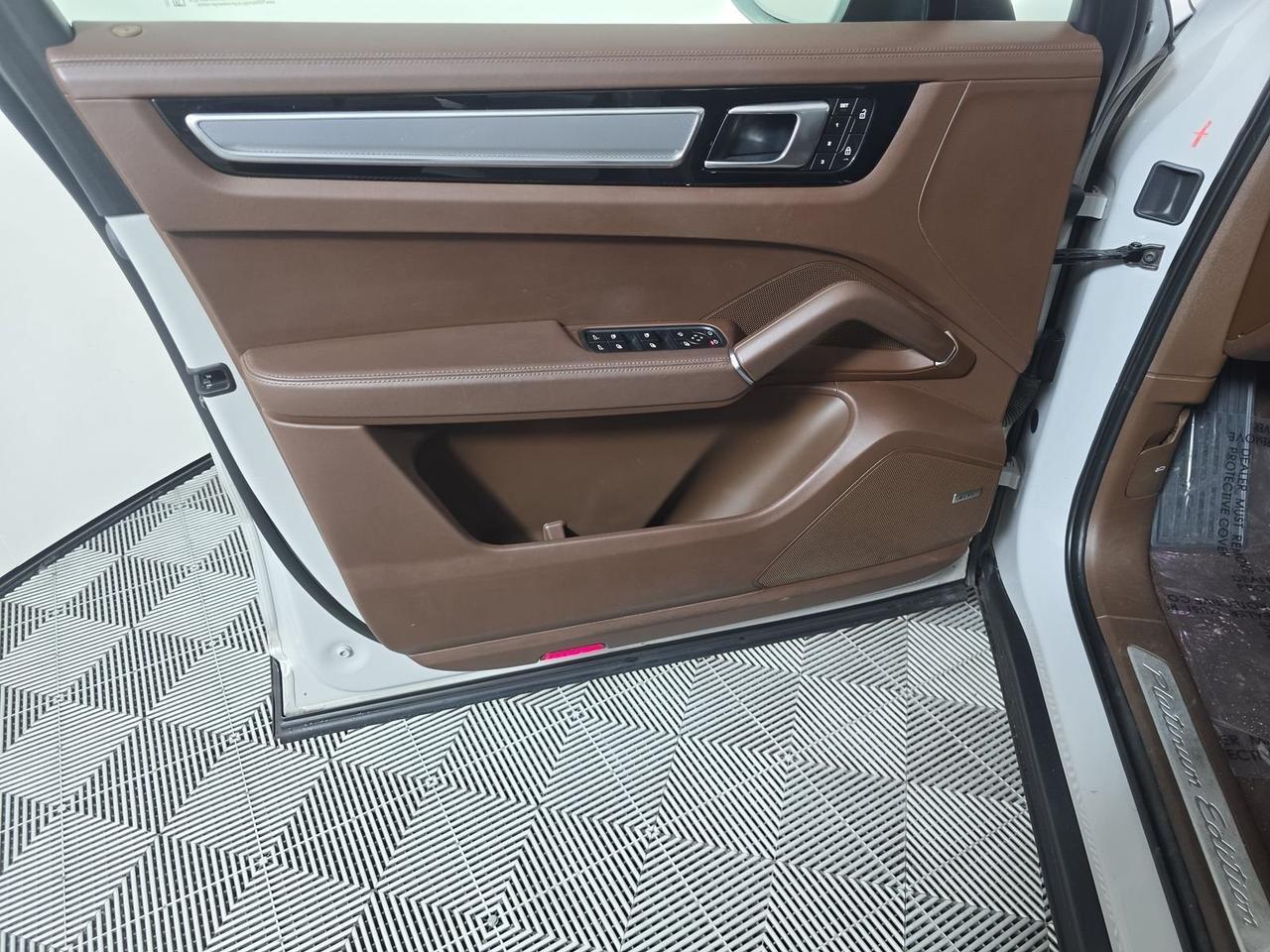 2023 Porsche Cayenne Platinum Edition Soft Close Doors Ventilated Seats Portland OR