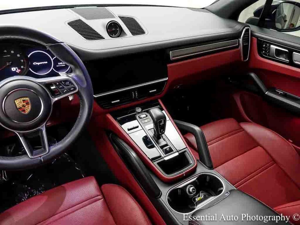 2023 Porsche Cayenne Platinum Edition Willowbrook IL