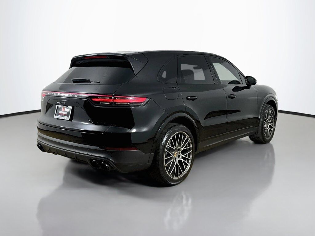 2023 Porsche Cayenne Platinum Edition Willowbrook IL