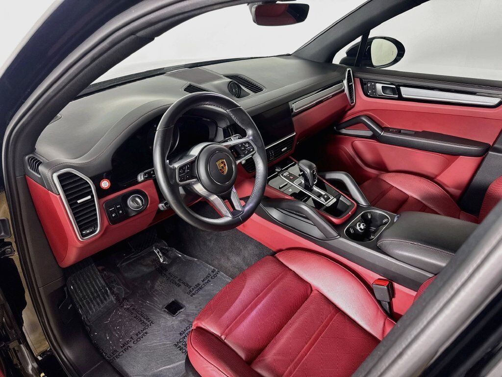2023 Porsche Cayenne Platinum Edition Willowbrook IL