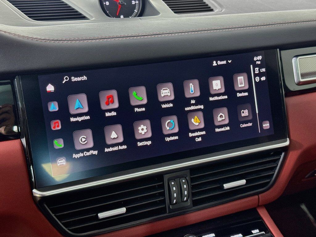2023 Porsche Cayenne Platinum Edition Willowbrook IL