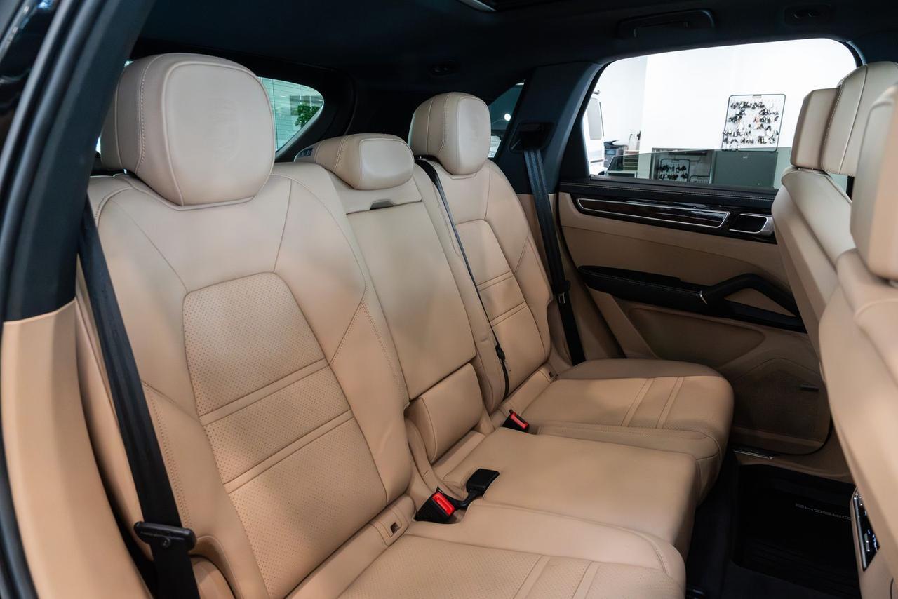 2023 Porsche Cayenne S Gladstone OR