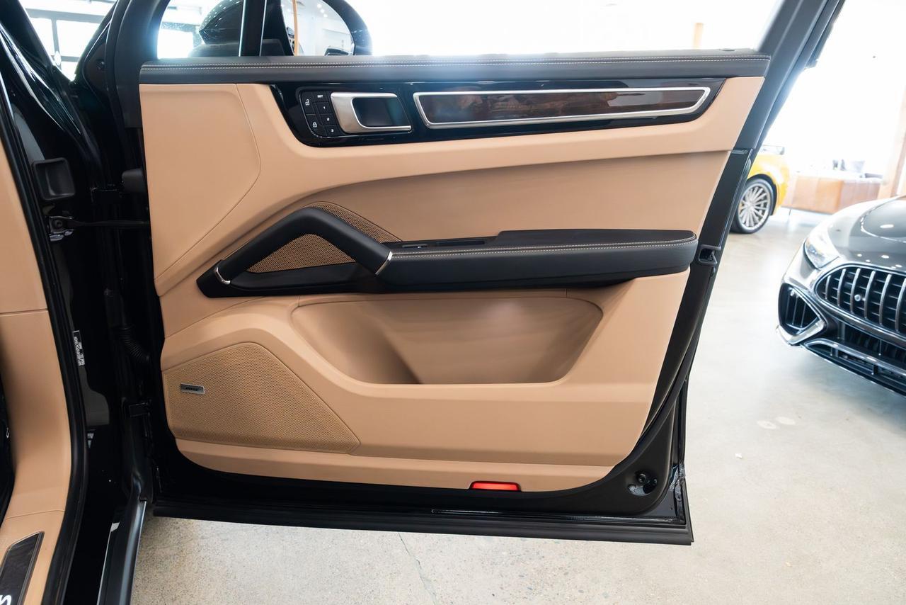 2023 Porsche Cayenne S Gladstone OR
