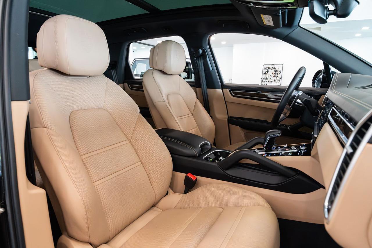 2023 Porsche Cayenne S Gladstone OR