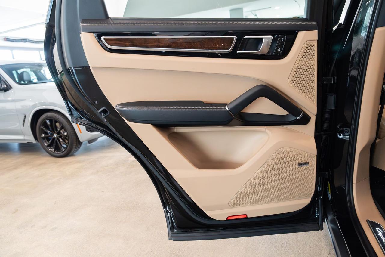 2023 Porsche Cayenne S Gladstone OR