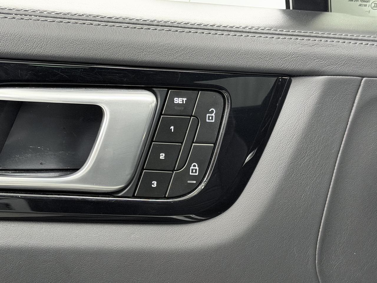 2023 Porsche Cayenne Turbo Newark DE