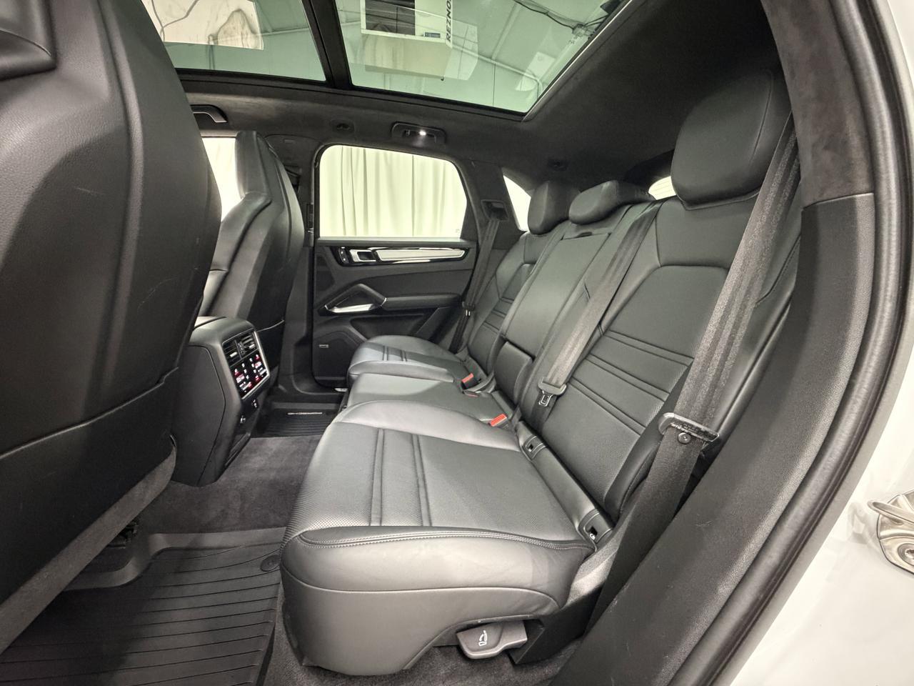 2023 Porsche Cayenne Turbo Newark DE