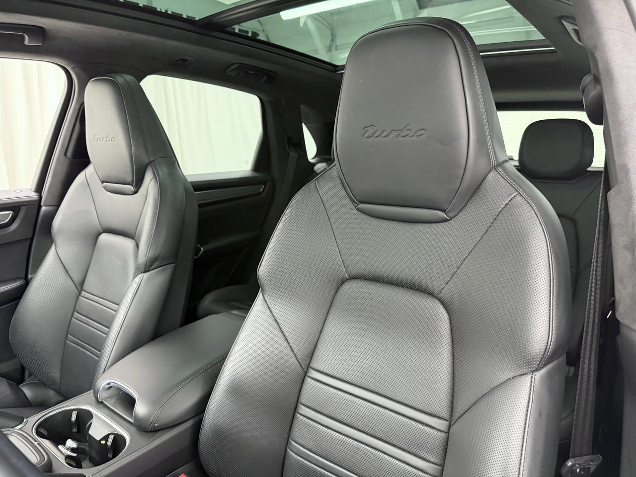 2023 Porsche Cayenne Turbo Newark DE