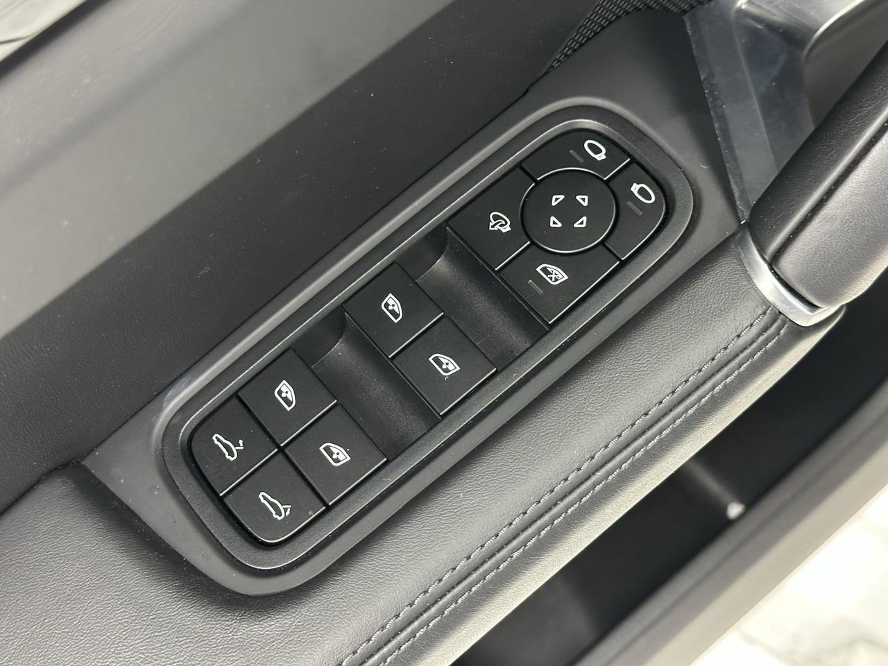 2023 Porsche Cayenne Turbo Newark DE