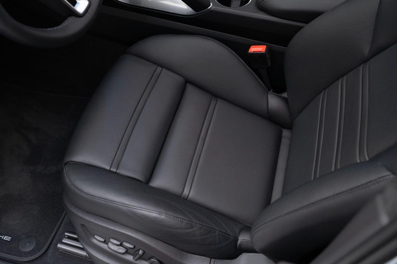 2023 Porsche Cayenne Turbo Pompano Beach FL