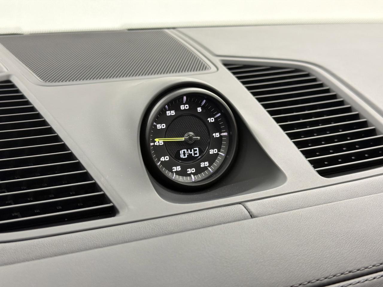 2023 Porsche Cayenne Turbo S E-Hybrid Newark DE