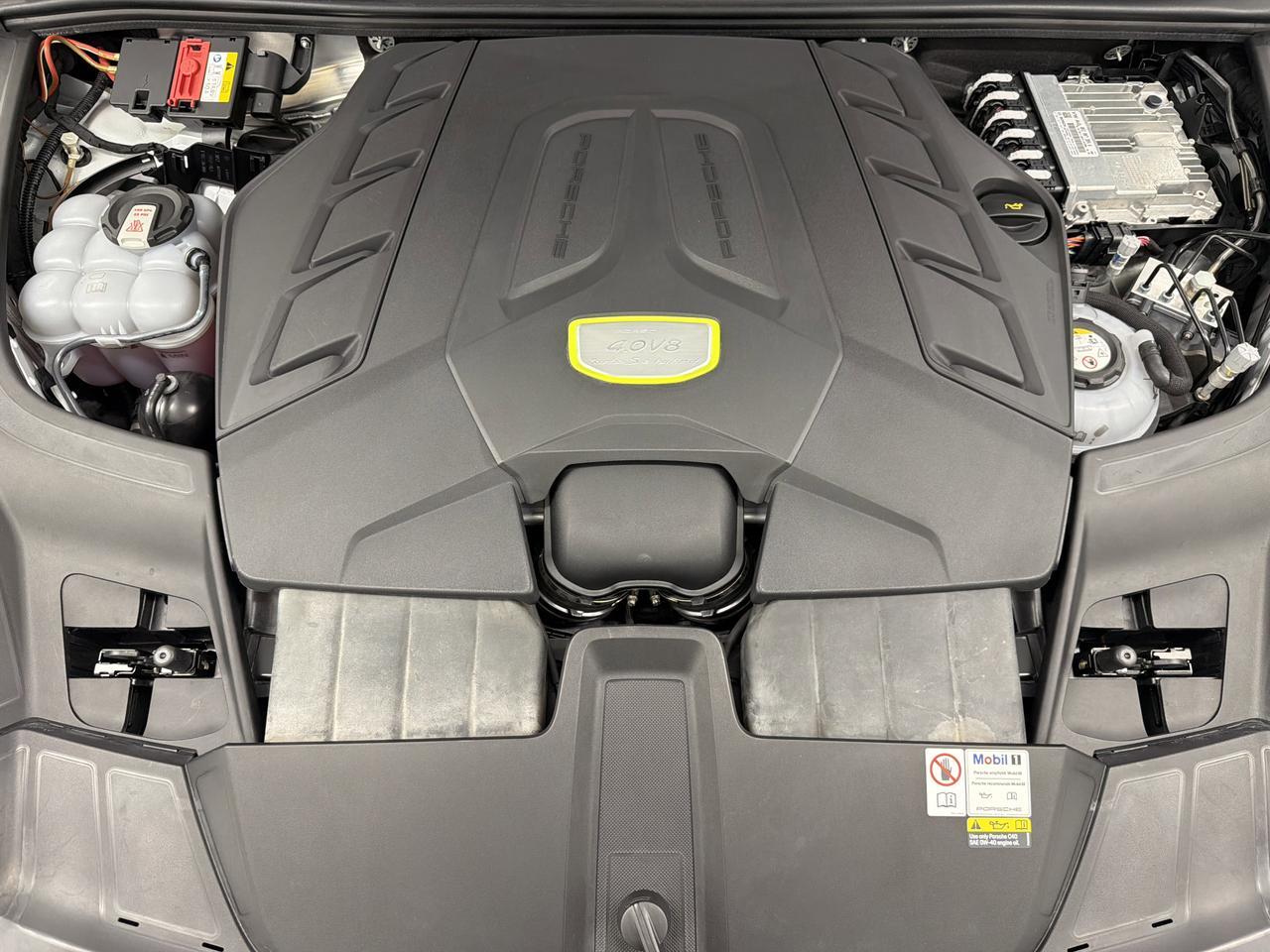 2023 Porsche Cayenne Turbo S E-Hybrid Newark DE