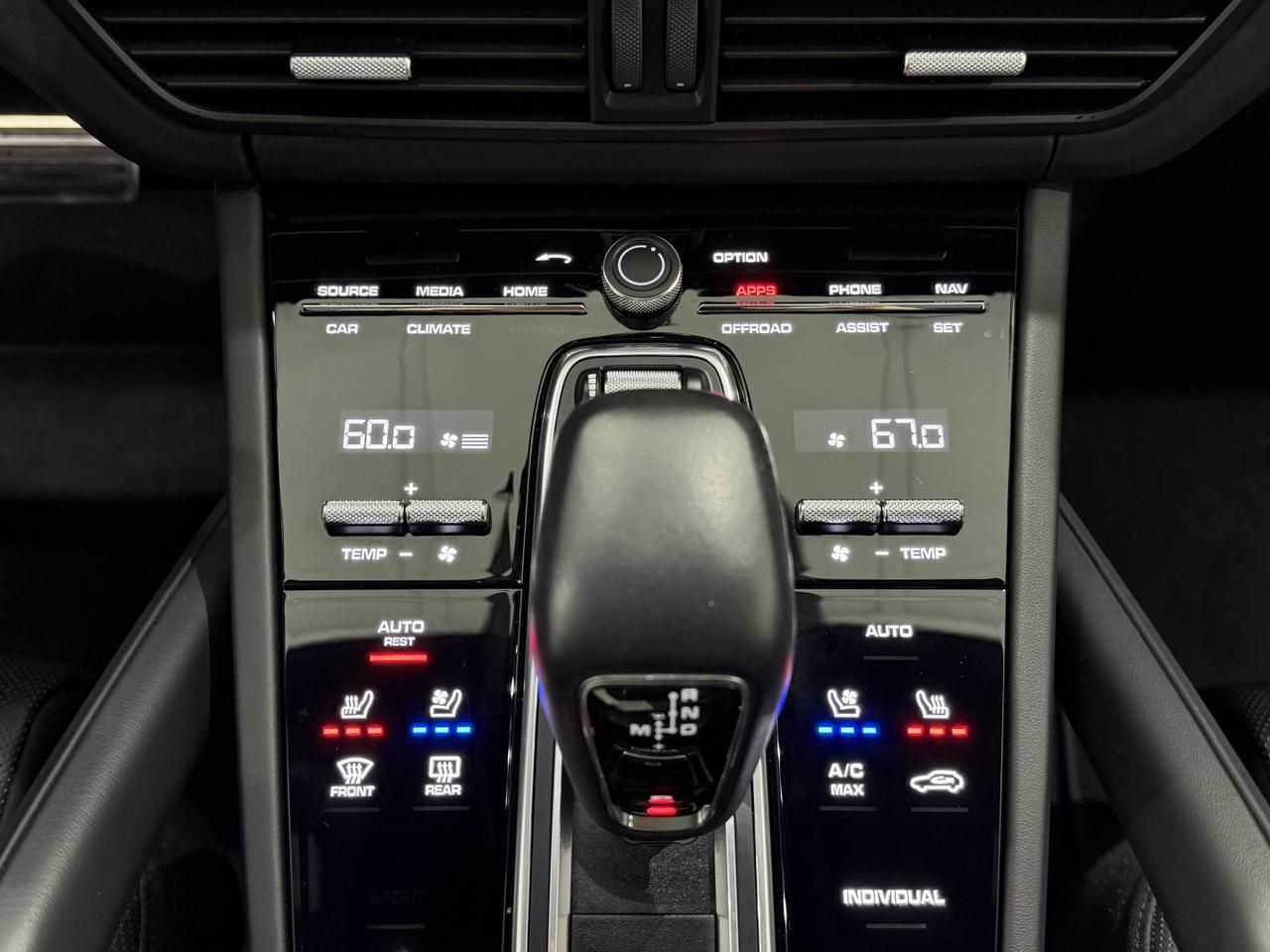 2023 Porsche Cayenne Turbo S E-Hybrid Newark DE