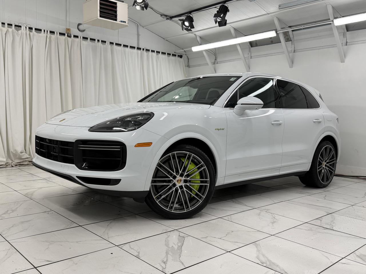 2023 Porsche Cayenne Turbo S E-Hybrid Newark DE