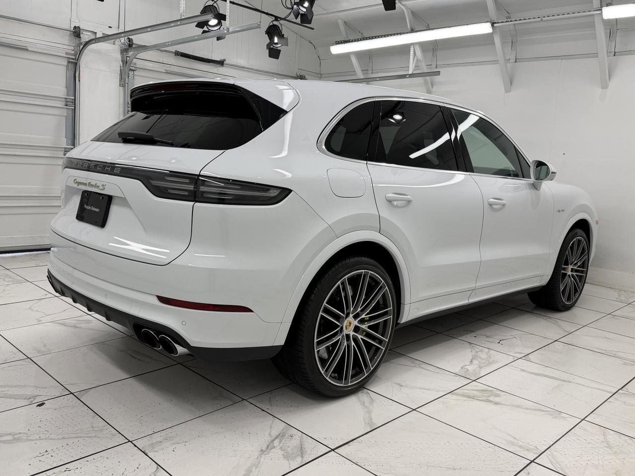 2023 Porsche Cayenne Turbo S E-Hybrid Newark DE