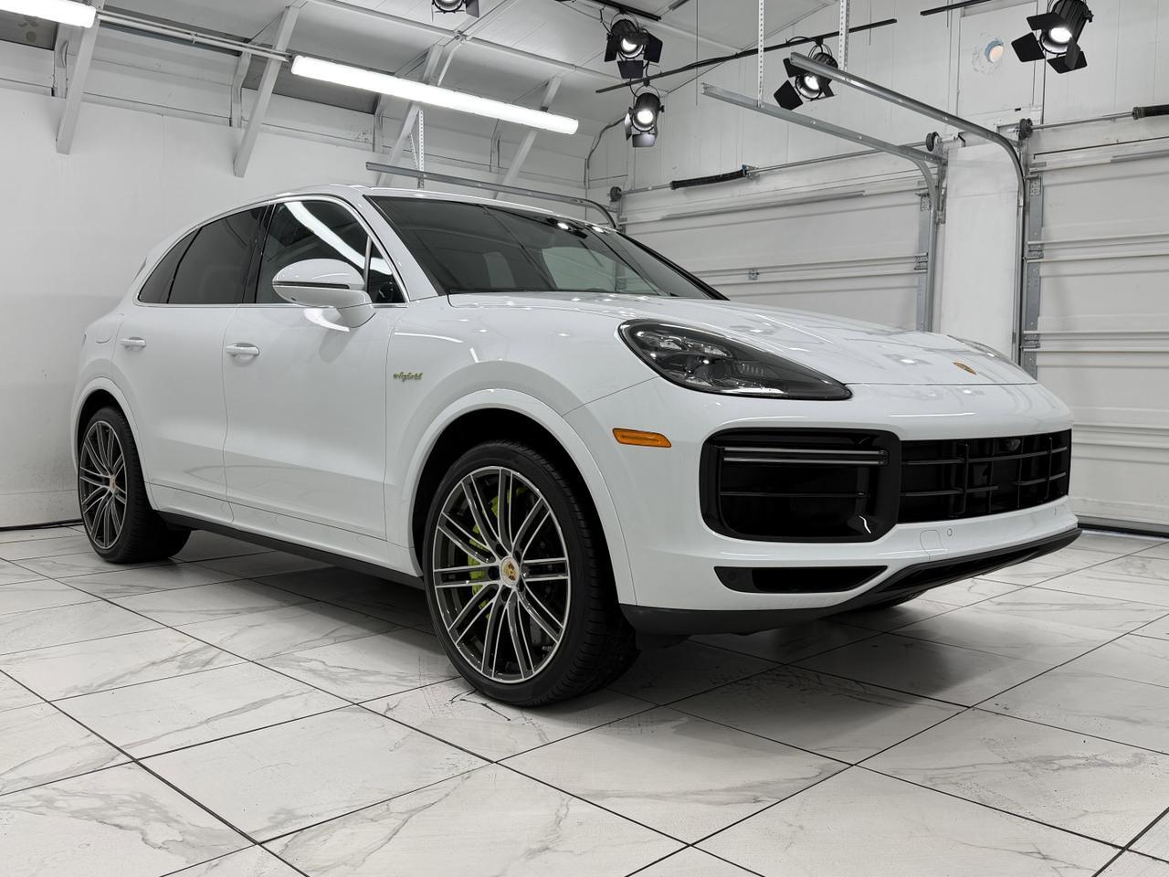 2023 Porsche Cayenne Turbo S E-Hybrid Newark DE