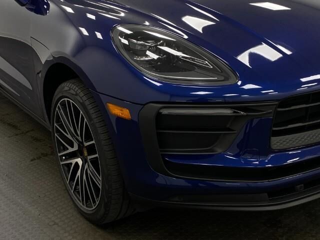 2023 Porsche Macan Appleton WI