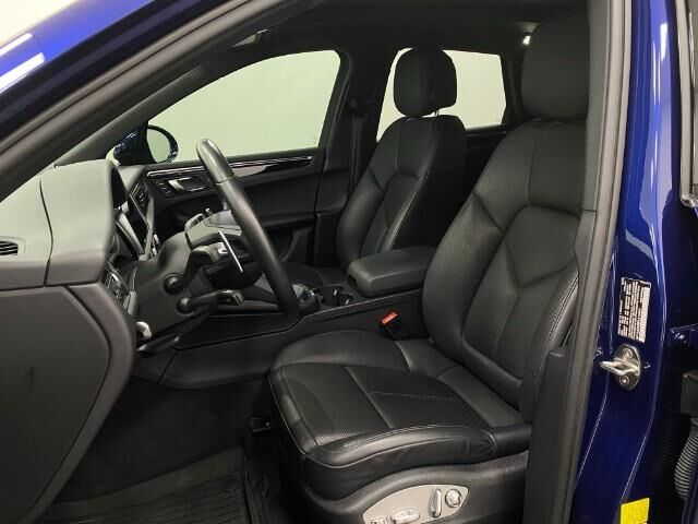 2023 Porsche Macan Appleton WI