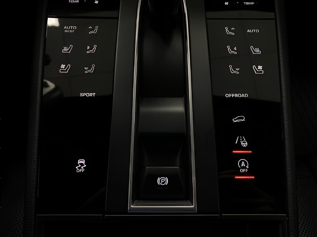 2023 Porsche Macan Appleton WI