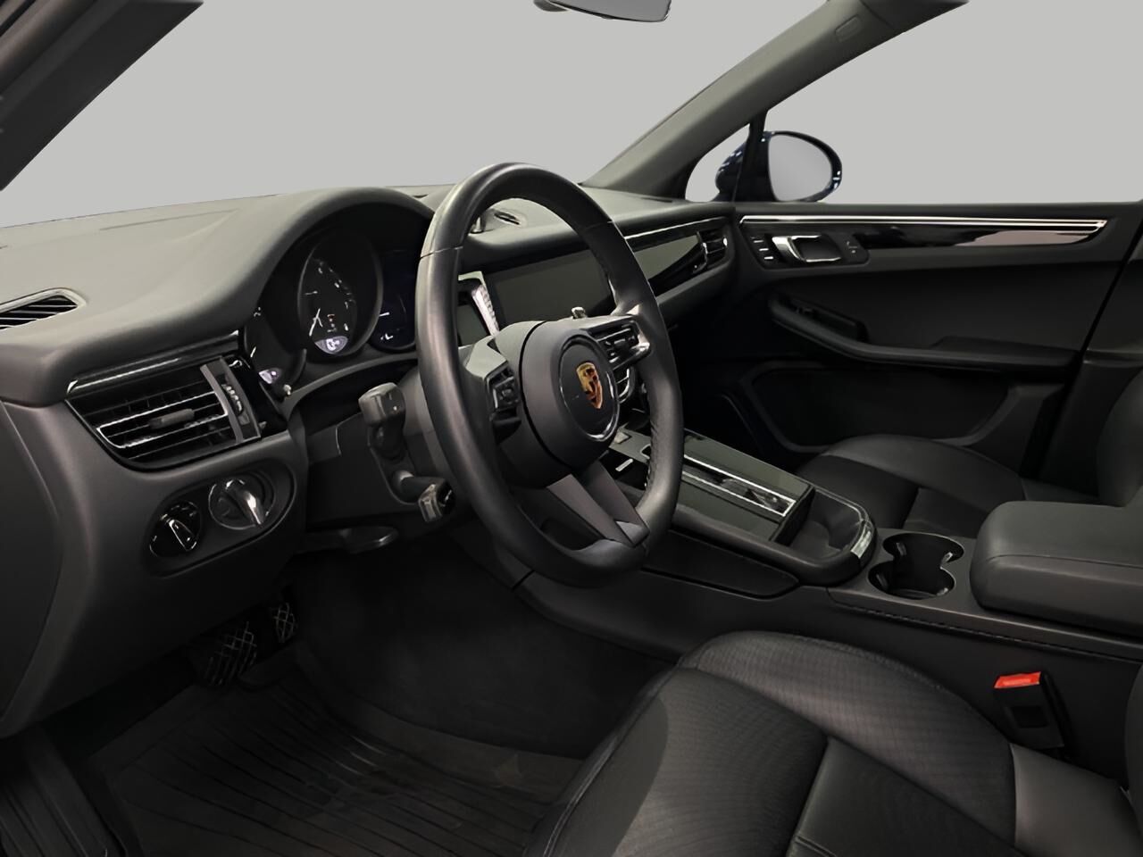 2023 Porsche Macan Appleton WI
