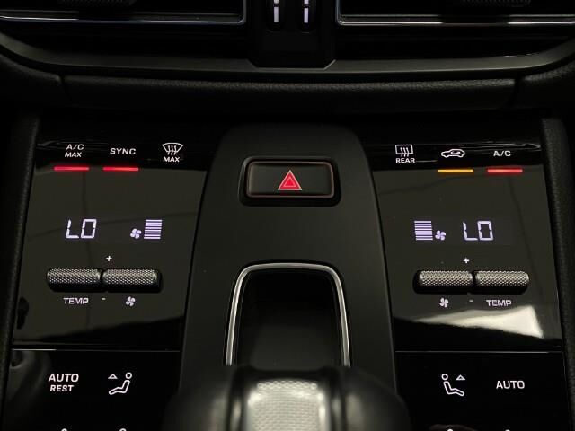 2023 Porsche Macan Appleton WI