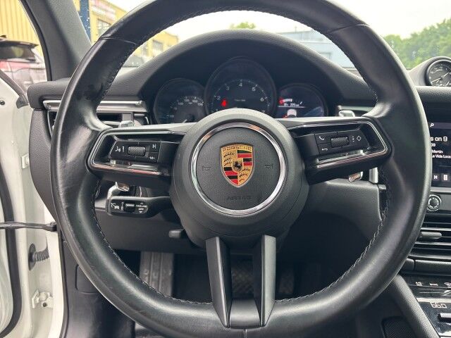 2023 Porsche Macan Cleveland OH