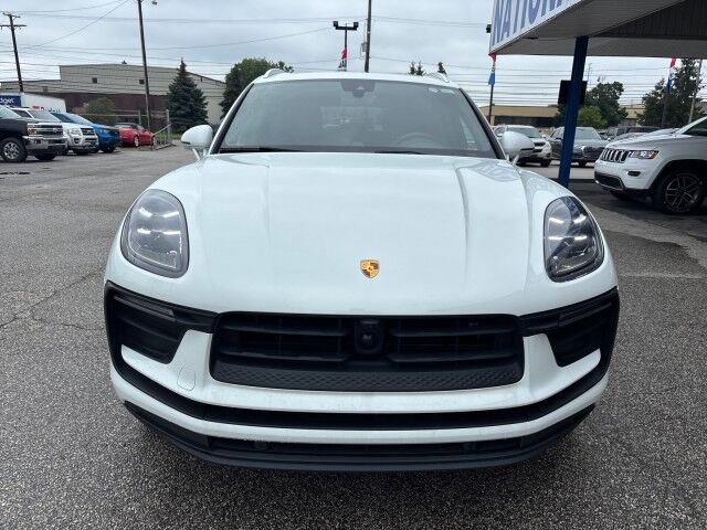 2023 Porsche Macan Cleveland OH