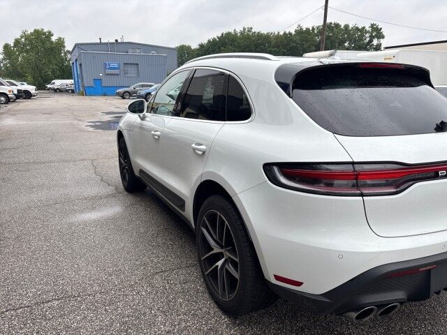 2023 Porsche Macan Cleveland OH