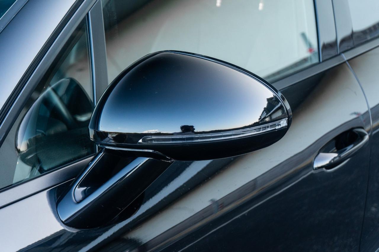 2023 Porsche Macan Yonkers NY