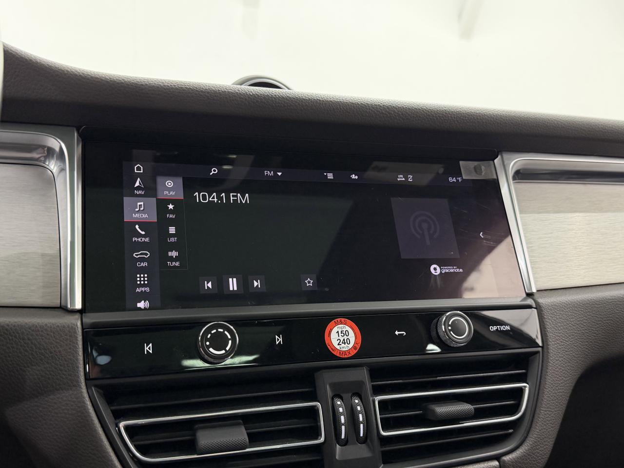 2023 Porsche Macan Newark DE