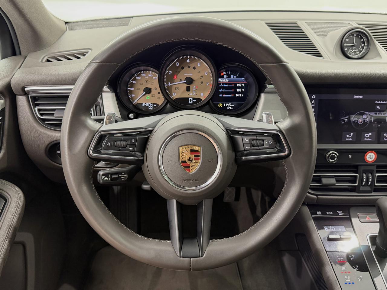 2023 Porsche Macan Newark DE