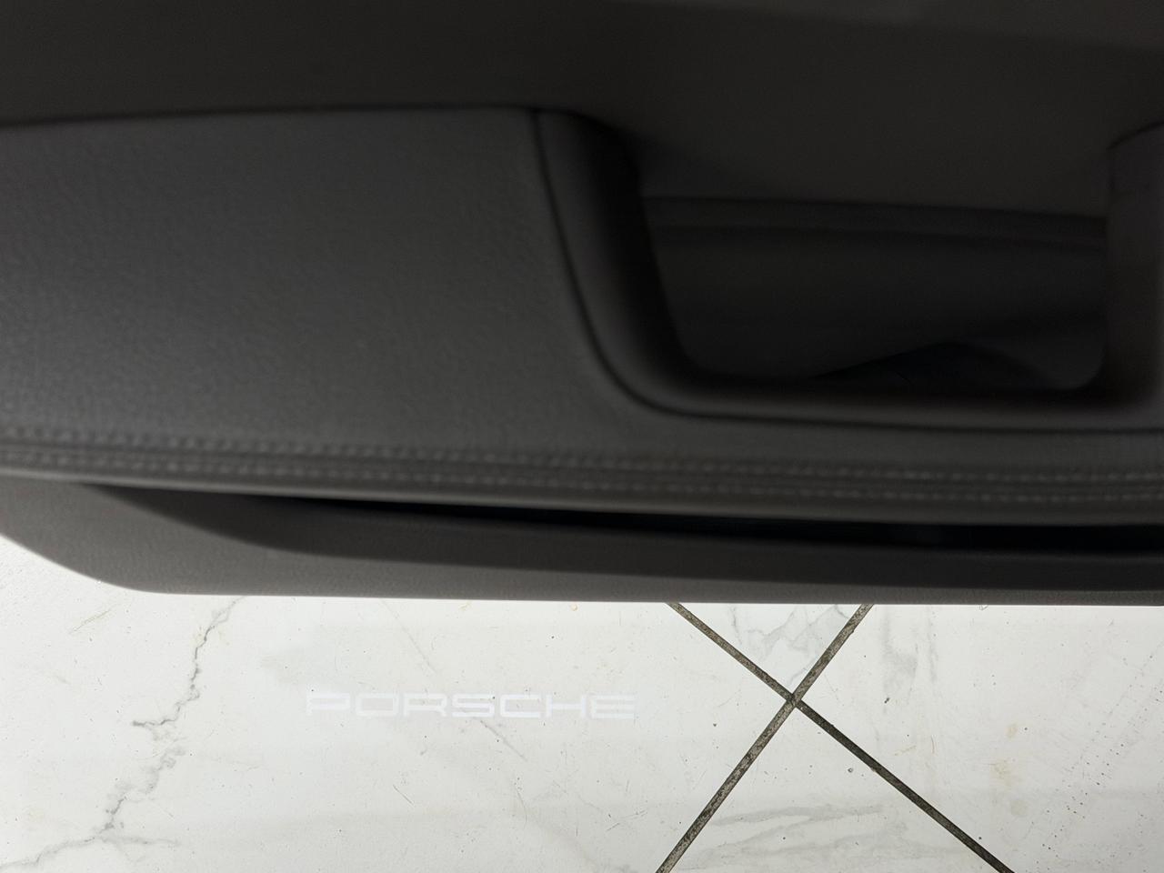 2023 Porsche Macan Newark DE