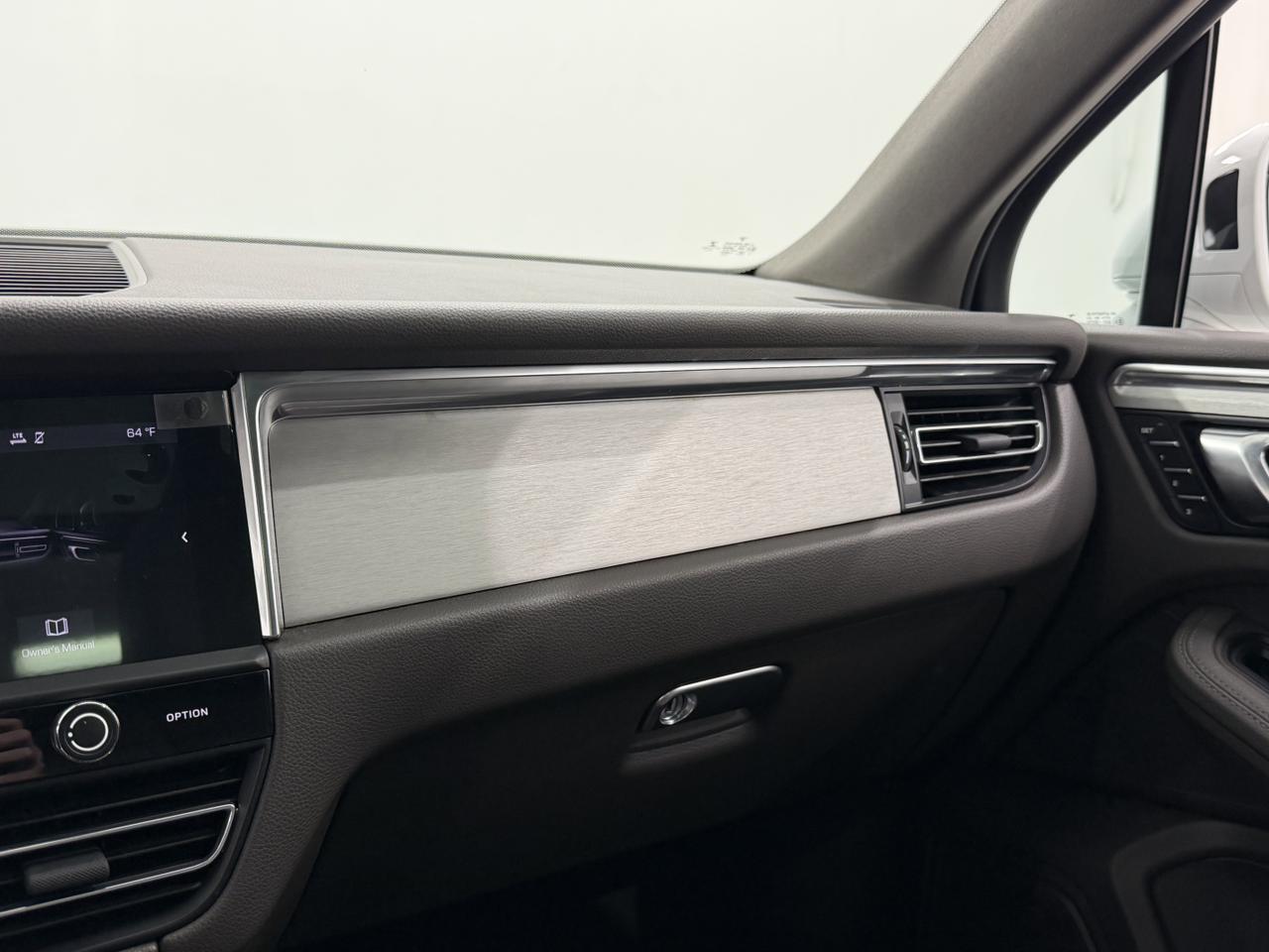 2023 Porsche Macan Newark DE