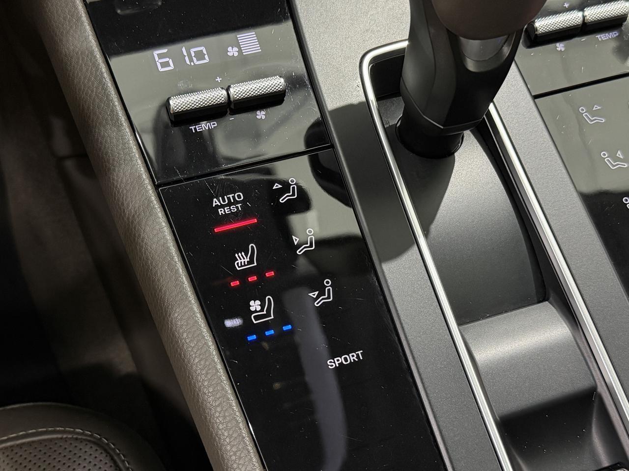 2023 Porsche Macan Newark DE