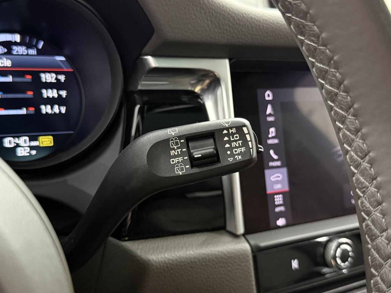2023 Porsche Macan Newark DE