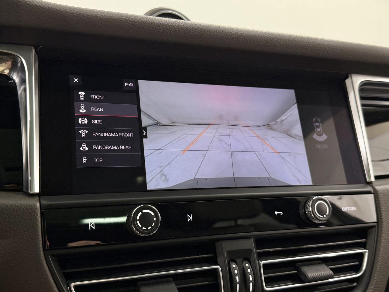 2023 Porsche Macan Newark DE