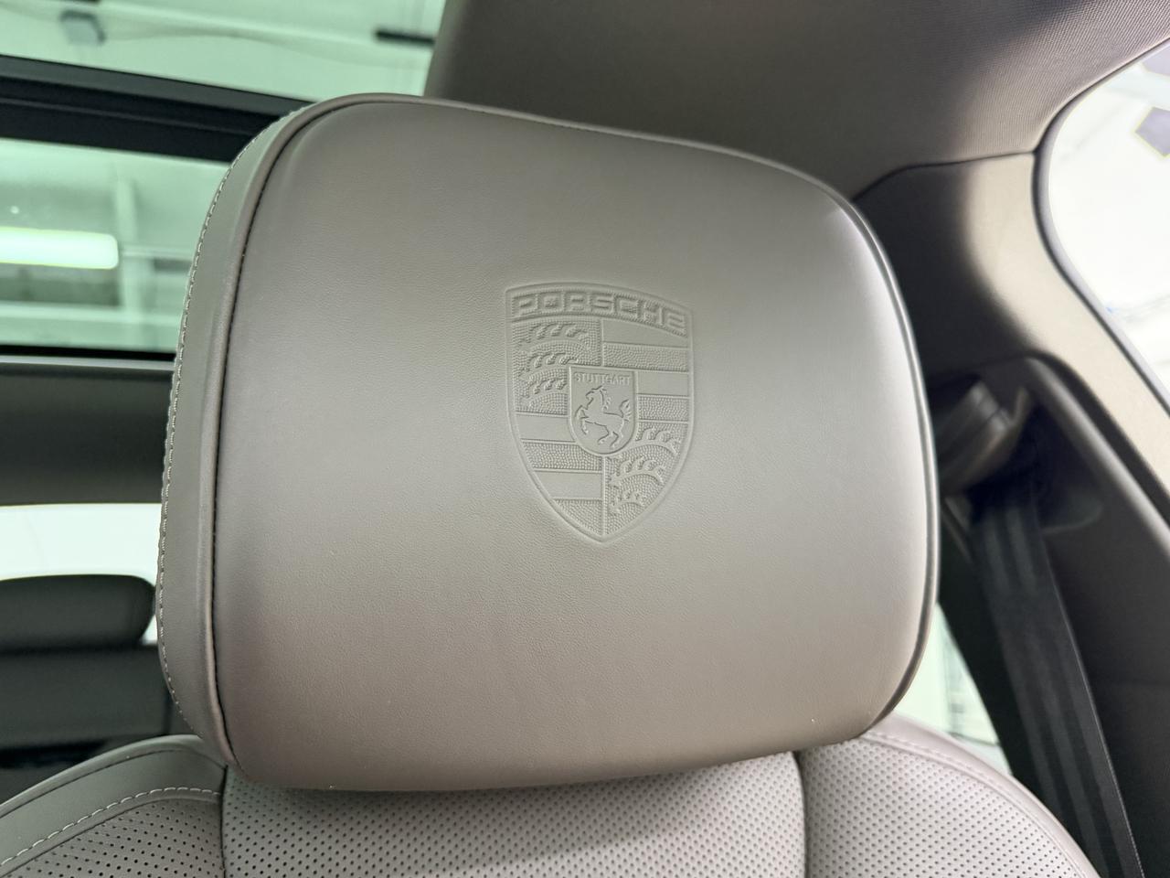 2023 Porsche Macan Newark DE