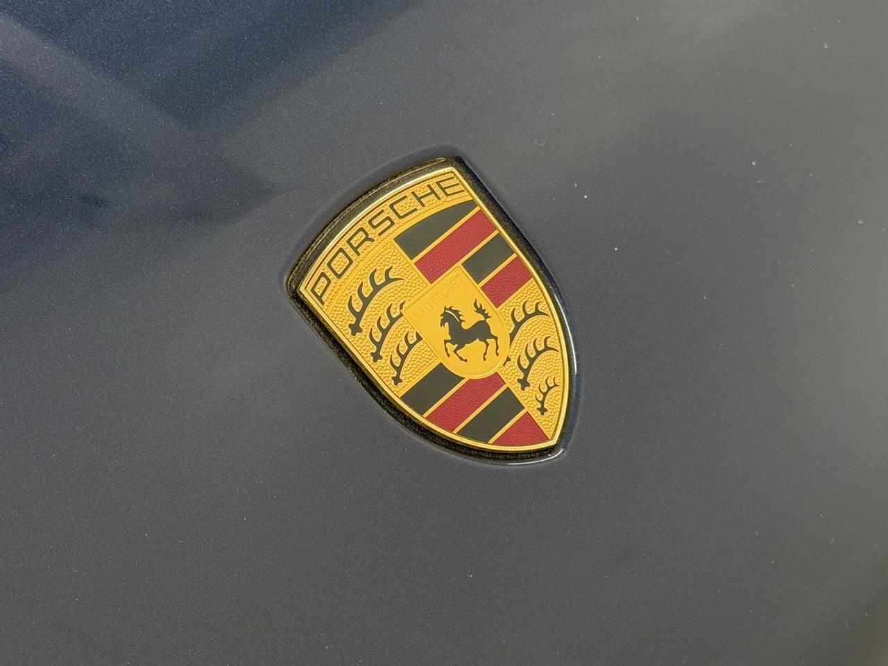 2023 Porsche Macan Newark DE