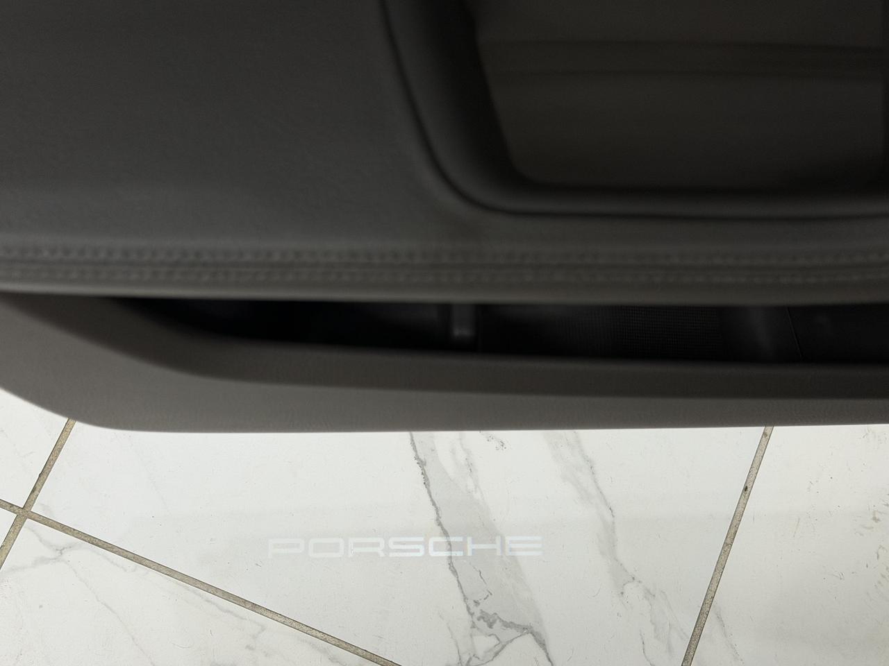 2023 Porsche Macan Newark DE