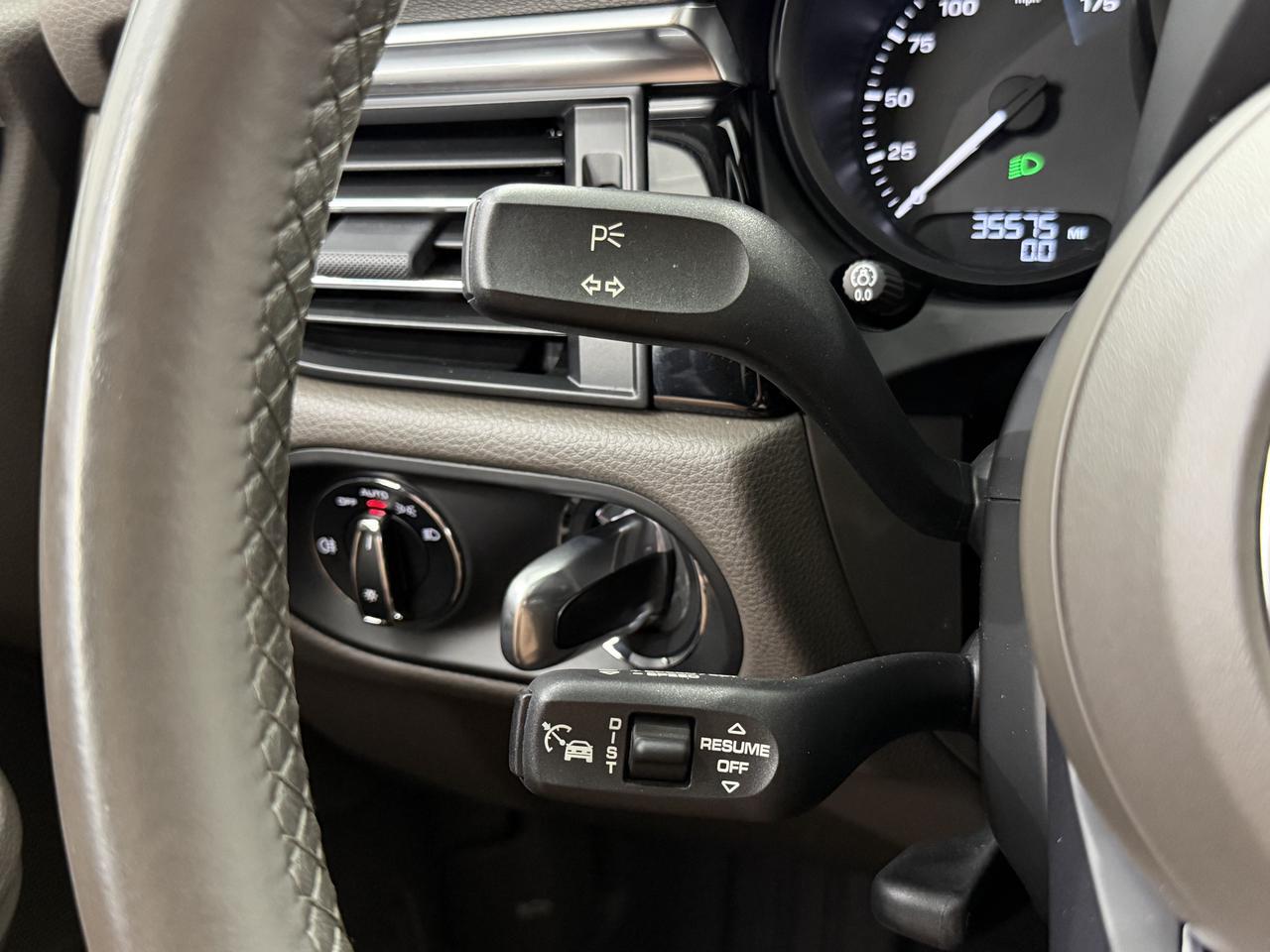 2023 Porsche Macan Newark DE