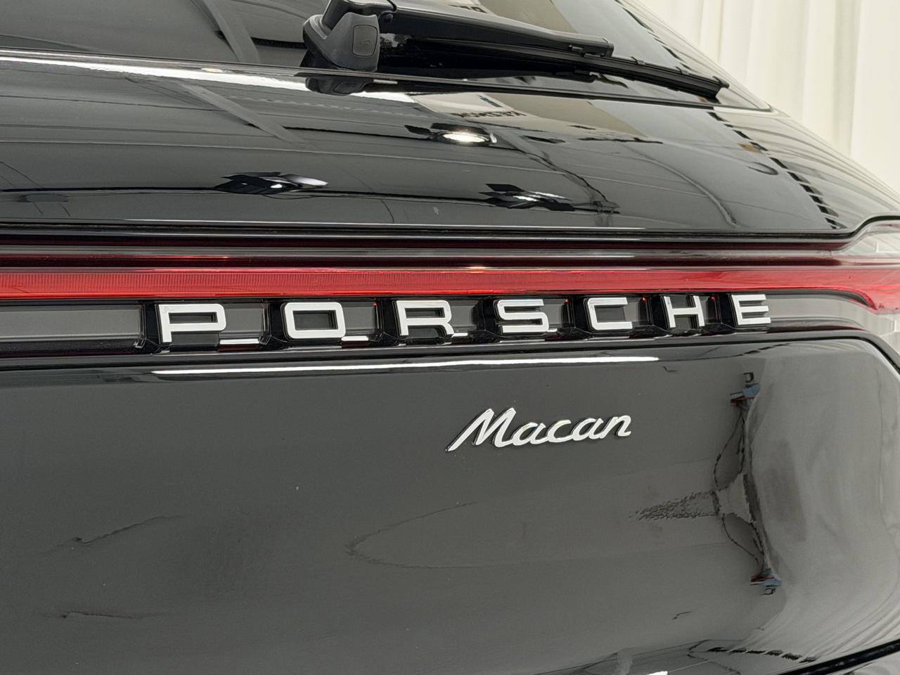 2023 Porsche Macan Newark DE