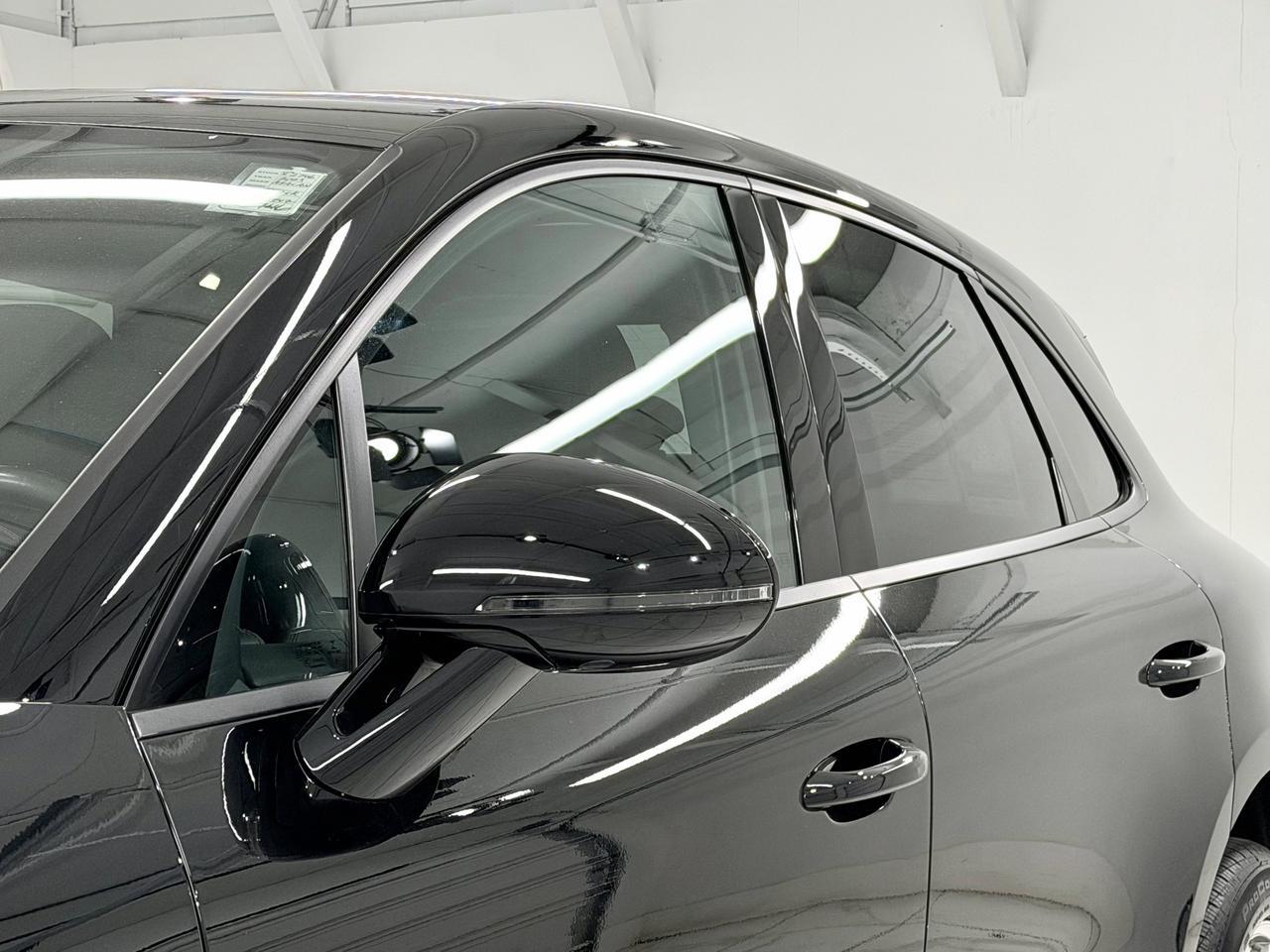 2023 Porsche Macan Newark DE