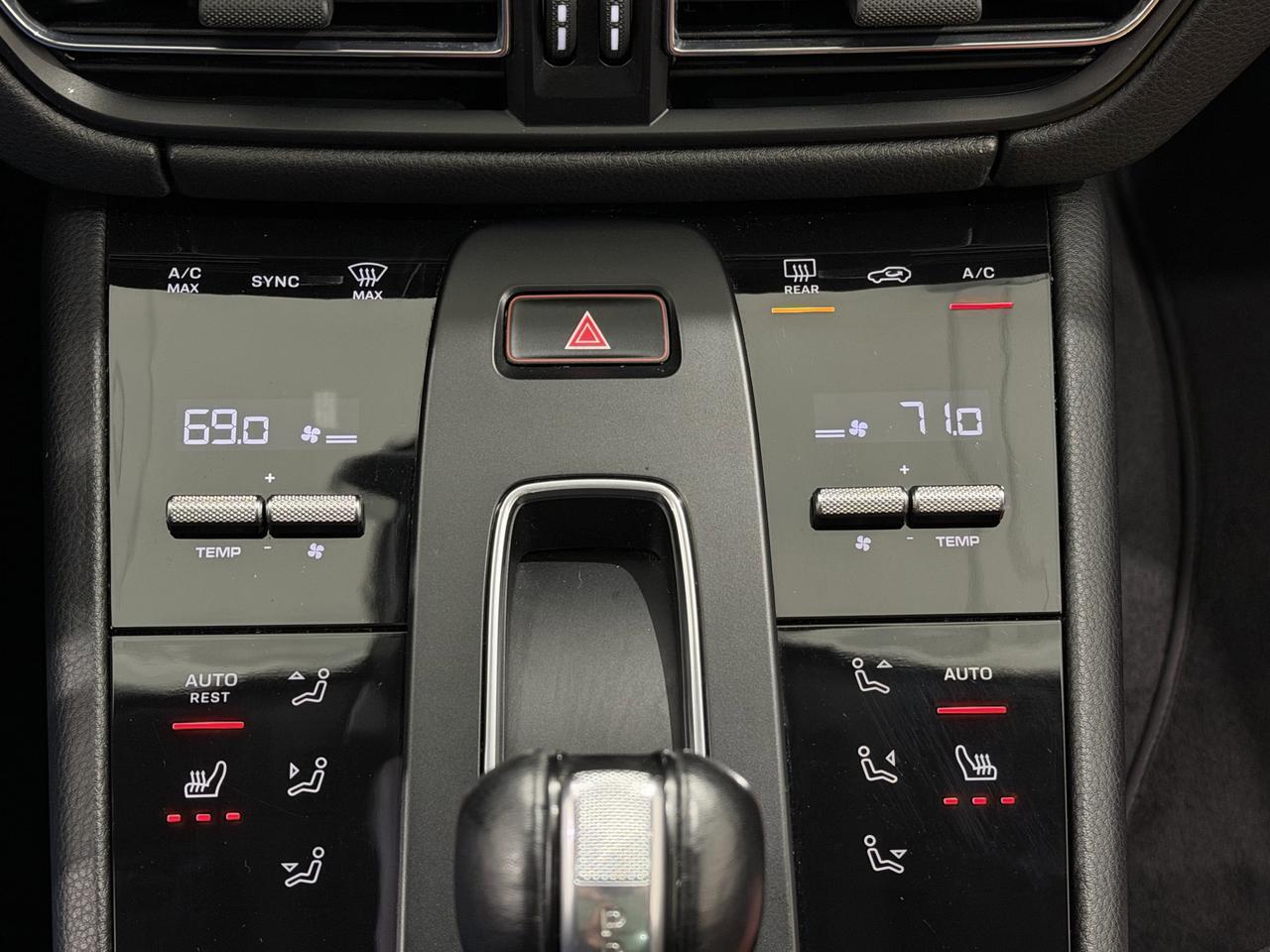 2023 Porsche Macan Newark DE